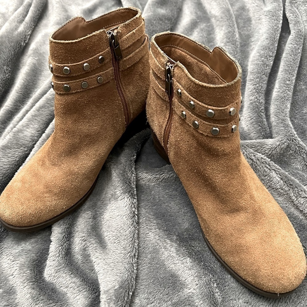 Koolaburra womens by UGG Gordana closed toe ankle fashion boots size 7